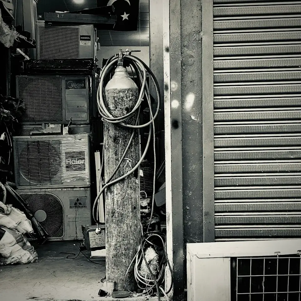 Installation services for indoor air conditioning